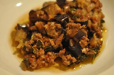 Kıymalı Patlıcan Tarifi ve Malzemeleri